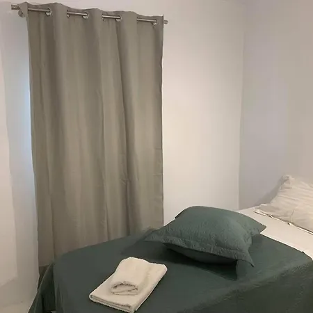 11 Hotel 2*