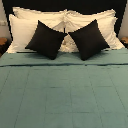 Hotel 11