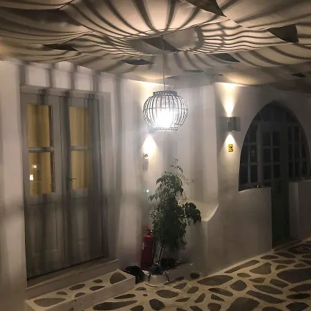 Hotel 11