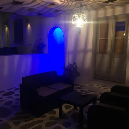 Hotel 11