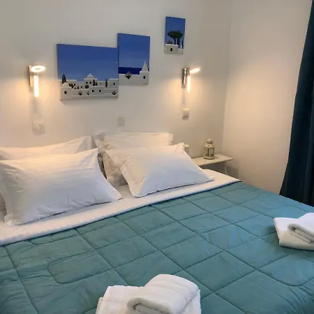 11 Hotel 2*